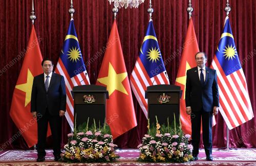DATUK SERI ANWAR IBRAHIM