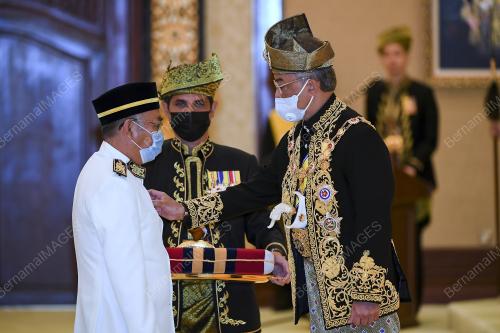 AL-SULTAN ABDULLAH RI'AYATUDDIN AL-MUSTAFA BILLAH SHAH 