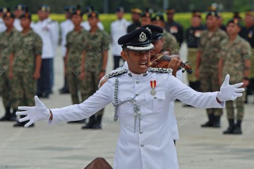 ISTIADAT PERBARISAN SAMBUTAN HARI PAHLAWAN