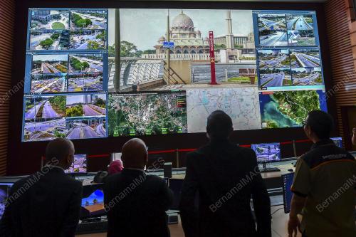 TIGA KONSEP BANDAR PACU HALA TUJU PUTRAJAYA