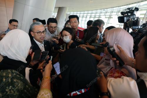 DATUK FAHMI FADZIL