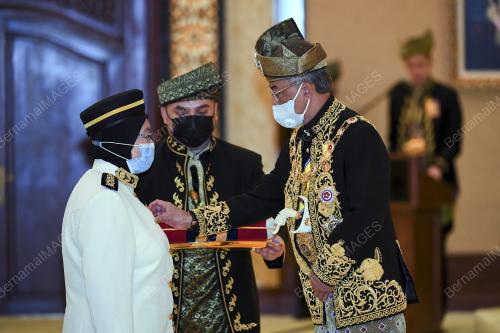 AL-SULTAN ABDULLAH RI'AYATUDDIN AL-MUSTAFA BILLAH SHAH 