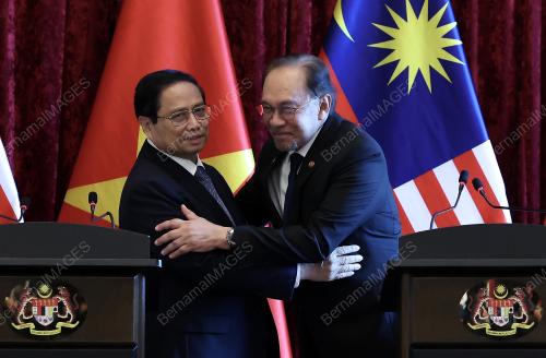 DATUK SERI ANWAR IBRAHIM