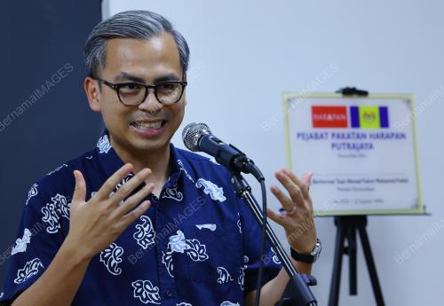 FAHMI FADZIL