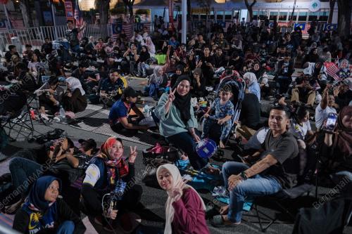 MALAM AMBANG KEMERDEKAAN