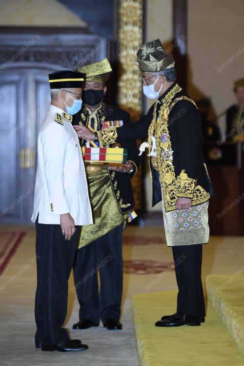 AL-SULTAN ABDULLAH RI'AYATUDDIN AL-MUSTAFA BILLAH SHAHÃŠ