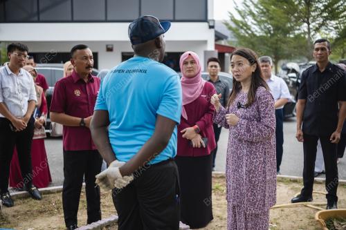 HANNAH YEOH