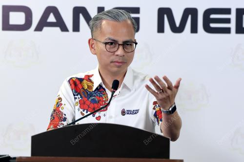 DATUK FAHMI FADZIL