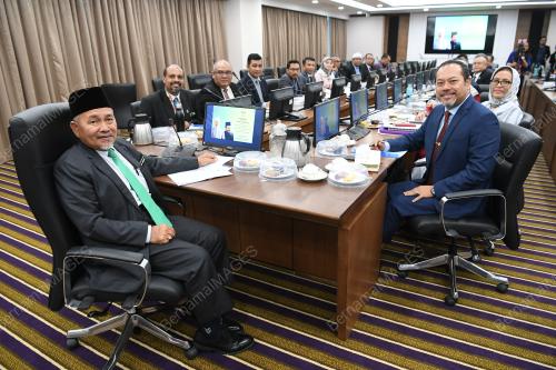 DATUK TUAN IBRAHIM TUAN MAN