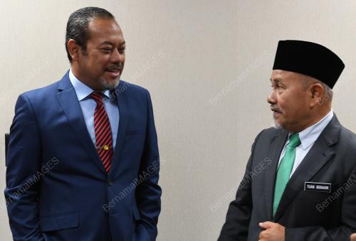 DATUK TUAN IBRAHIM TUAN MAN