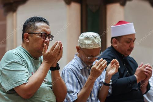 SOLAT HAJAT DAN DOA SELAMAT KESEJAHTERAAN AGONG