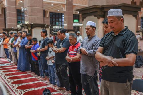 SOLAT HAJAT DAN DOA SELAMAT KESEJAHTERAAN AGONG