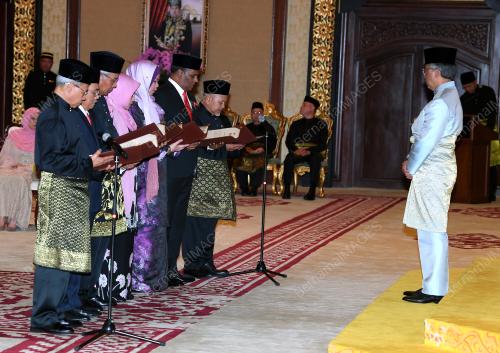 AL-SULTAN ABDULLAH RI'AYATUDDIN AL-MUSTAFA BILLAH SHAH