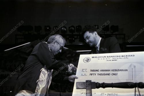 DATUK SABARUDDIN CHIK