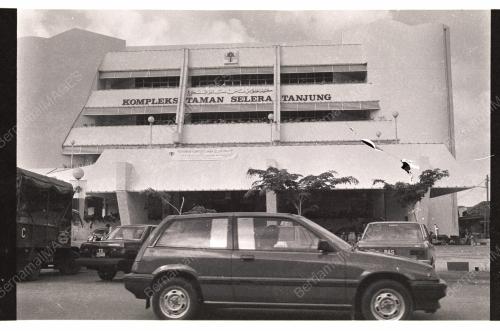Pelancong Melawat Terengganu
