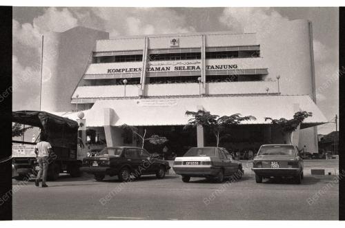 Pelancong Melawat Terengganu