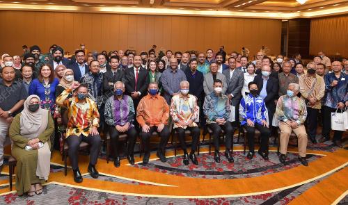 DATUK SERI ISMAIL SABRI YAAKOB