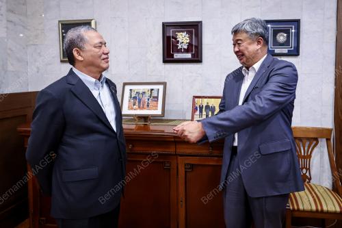 DATUK SERI FADILLAH YUSOF