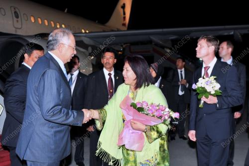 RUS08_07092012_PM_APEC_1