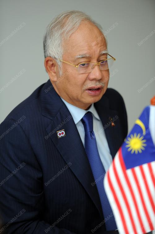 DATUK SERI NAJIB TUN RAZAK
