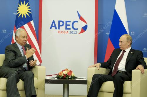 RUS15_08092012_PM_APEC