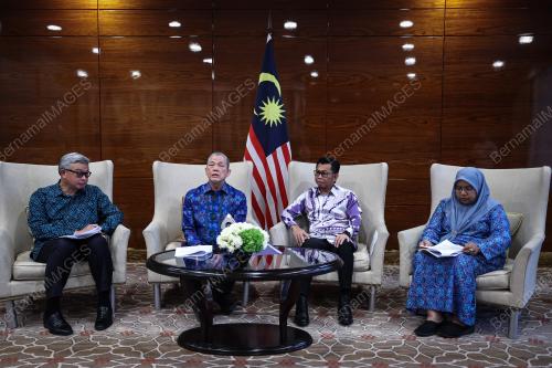 DATUK SERI FADILLAH YUSOF