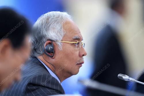 RUS17_08092012_PM_APEC