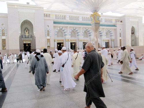 SAU01_07102013_MASJID_NABAWI