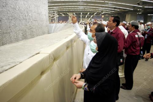 JAMIL KHIR BAHAROM