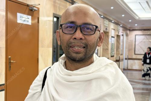 DATUK DR MOHD NA'IM MOKHTAR