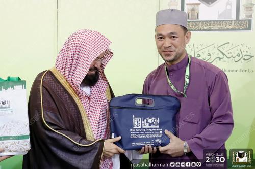 SAU02_04082017_MASJID