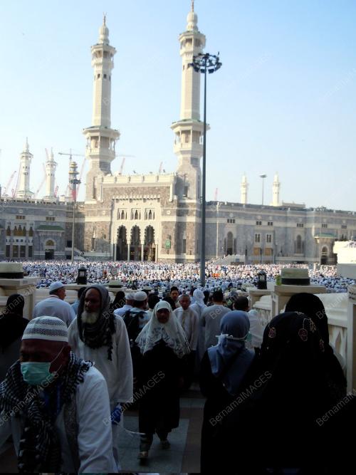 SOLAT DI MAKKAH