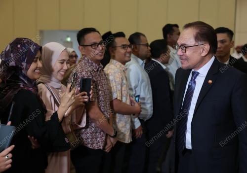 DATUK SERI ANWAR IBRAHIM