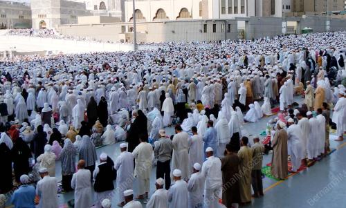 JEMAAH MAKIN BERTAMBAH