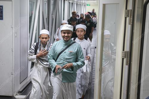 PENERBANGAN KHAS MEMBAWA PULANG RAKYAT MALAYSIA