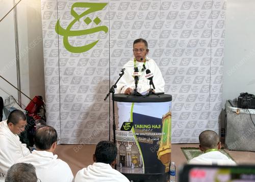 DATUK DR MOHD NA'IM MOKHTAR