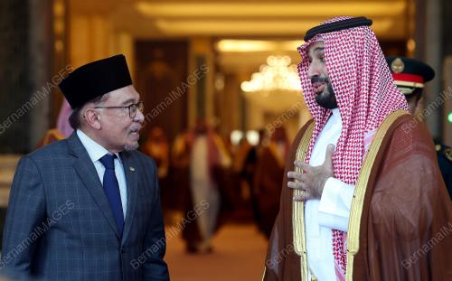DATUK SERI ANWAR IBRAHIM