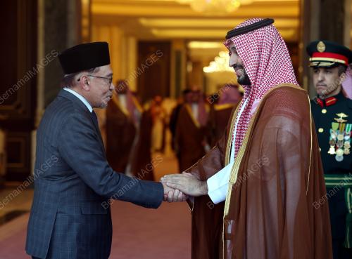 DATUK SERI ANWAR IBRAHIM