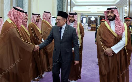 DATUK SERI ANWAR IBRAHIM