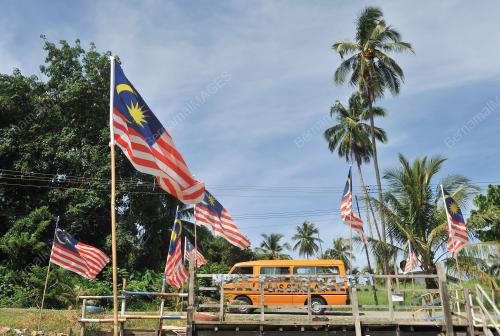 KEMPEN KIBAR JALUR GEMILANG