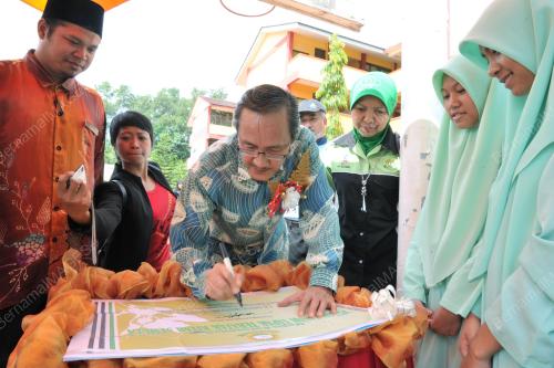 DATUK MASIDI MANJUN
