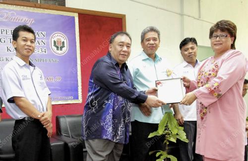 SB00_27062014_NAZRI