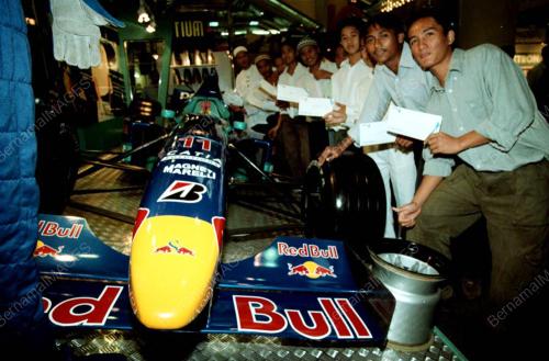 SB01-05_09_2000_PETRONAS_DERMA_13012016