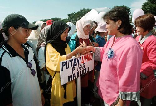 SB01-08_07_2001PUTERI_UMNO_28012016