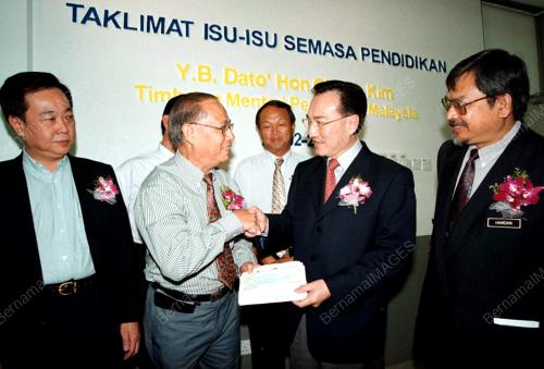 SB01-22_02_2001_CEK_PENDIDIKAN_19012016