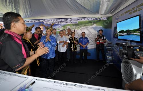 SB01_01052013_PESTA_KAAMATAN