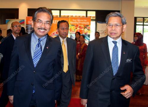 MUSTAPA MOHAMED