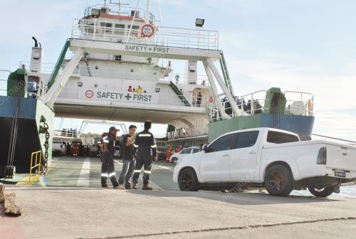SB01_02052015_FERRY