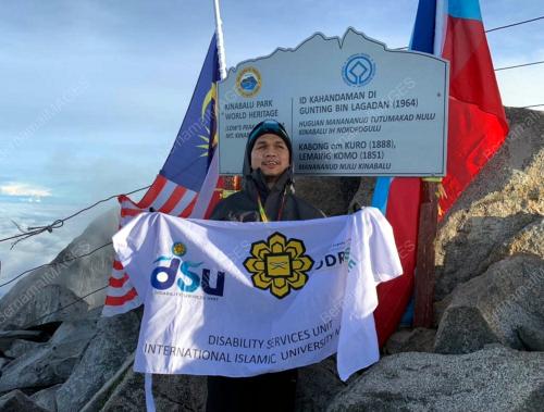 OKU UIAM TAWAN PUNCAK KINABALU