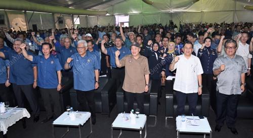 DATUK SERI HAJIJI NOOR